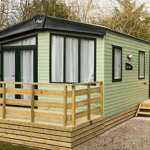 Premium 3 bedroom Caravan No Dogs Allowed